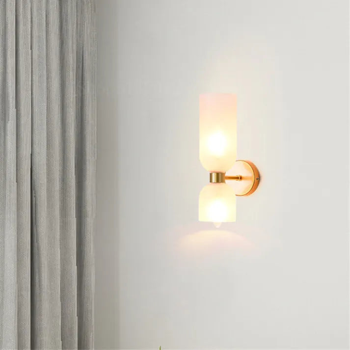 Współczesna Szklana Lampa Ścienna LED – Minimalistyczne Oświetlenie Wnętrz