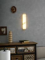 Estetyczna lampa ścienna z alabastru