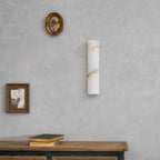 Estetyczna lampa ścienna z alabastru