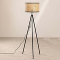 Artystyczna lampa podłogowa w stylu boho z zakrzywioną ramą