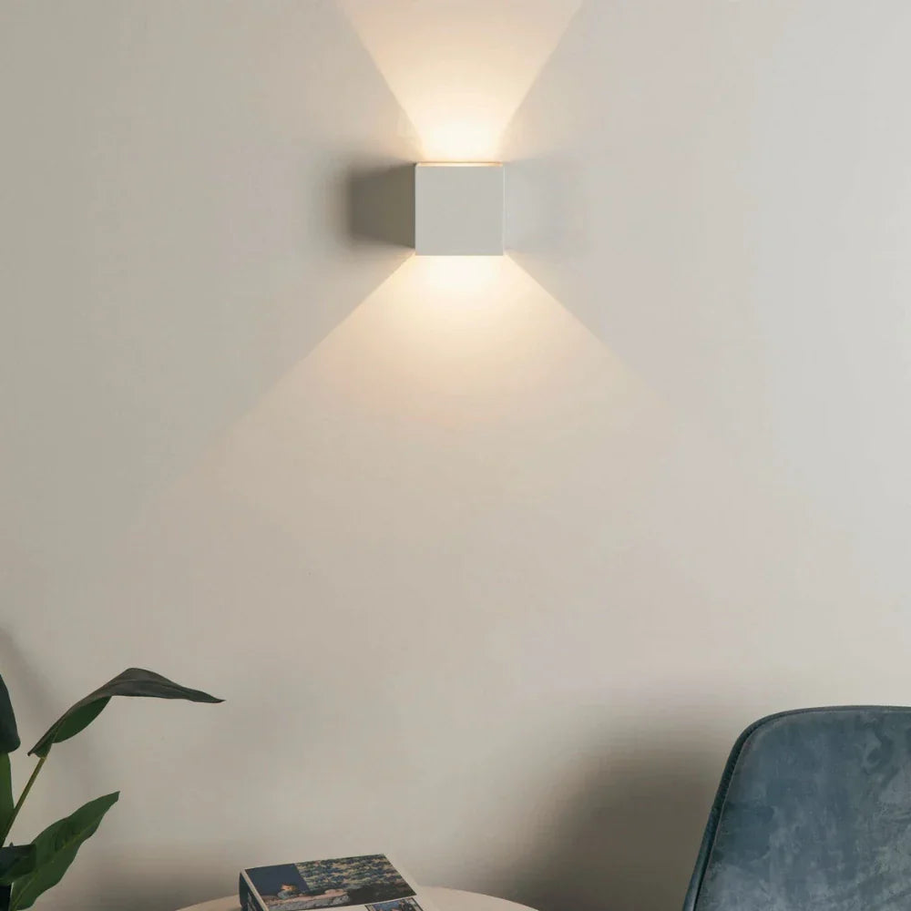 Ozdobna regulowana lampa ścienna – Idealna do użytku wewnątrz i na zewnątrz
