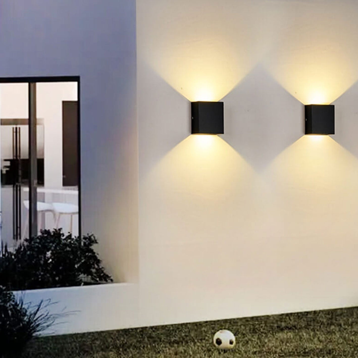 Inteligentne Oświetlenie Zewnętrzne Lampa LED z Czujnikiem Ruchu