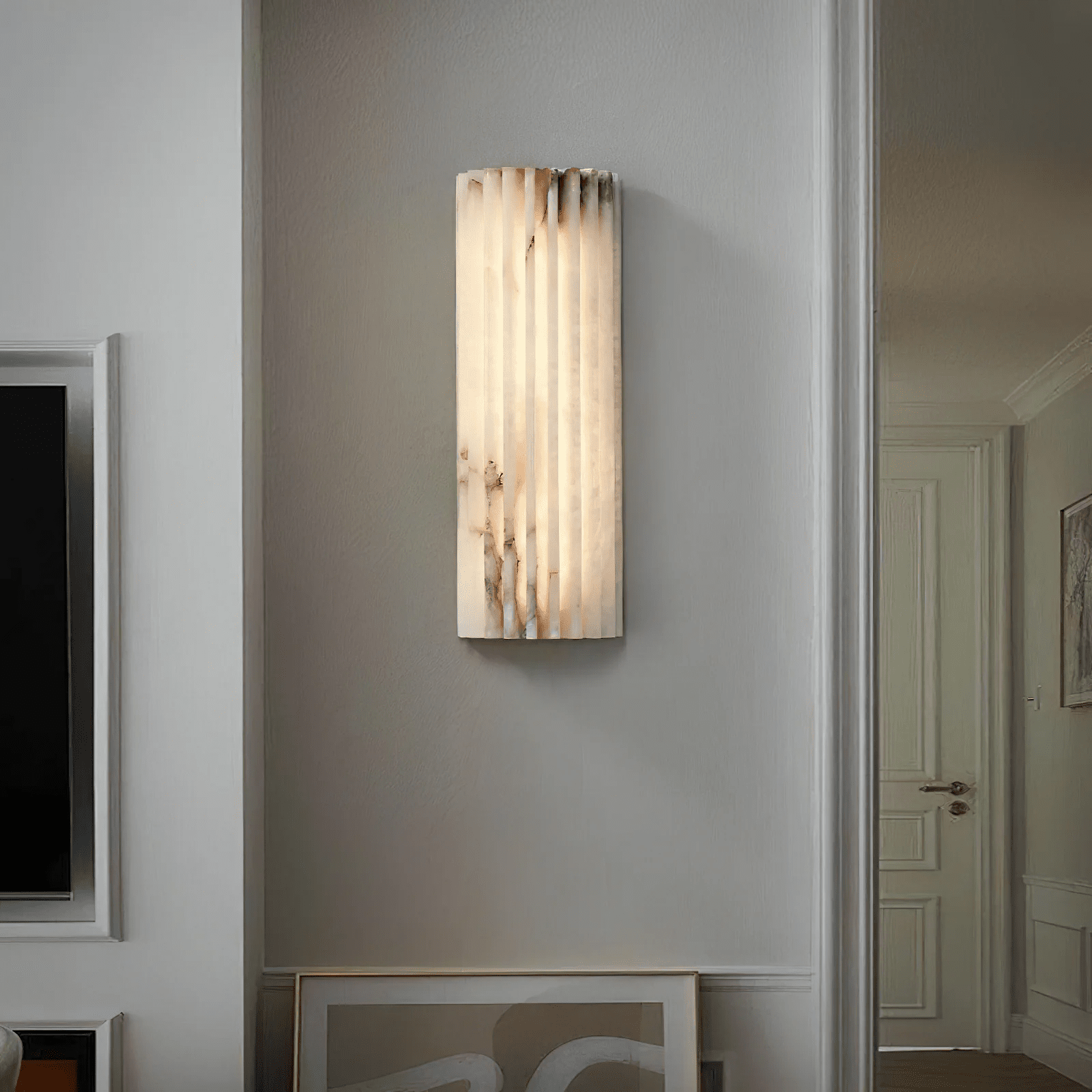 Estetyczna lampa ścienna z alabastru