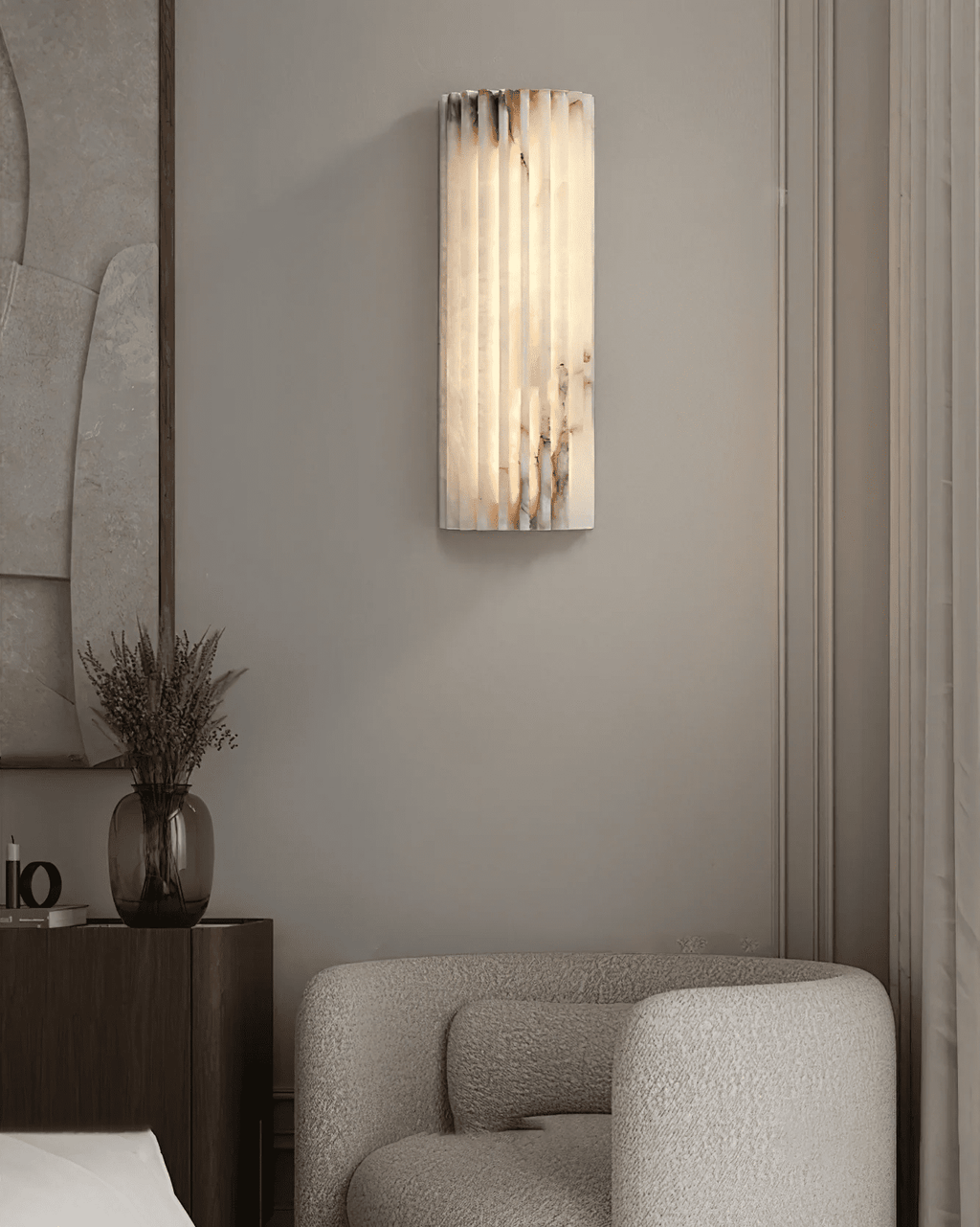Estetyczna lampa ścienna z alabastru