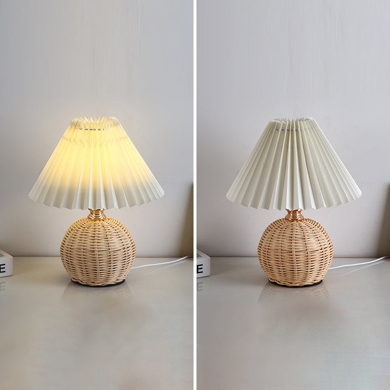 Lampa stołowa led podstawa rattanowa pleciona abażur plisowany