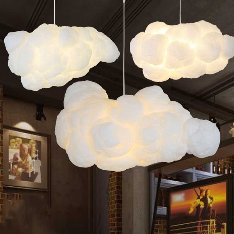 Nowoczesna lampa sufitowa typu „cloud” z regulowaną wysokością