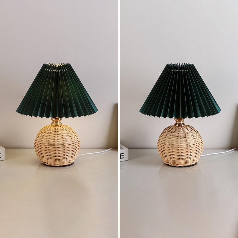 Lampa stołowa led podstawa rattanowa pleciona abażur plisowany