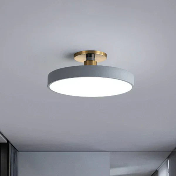 Subtelna Lampa LED w Stylu Minimalistycznym – Nowoczesny Design