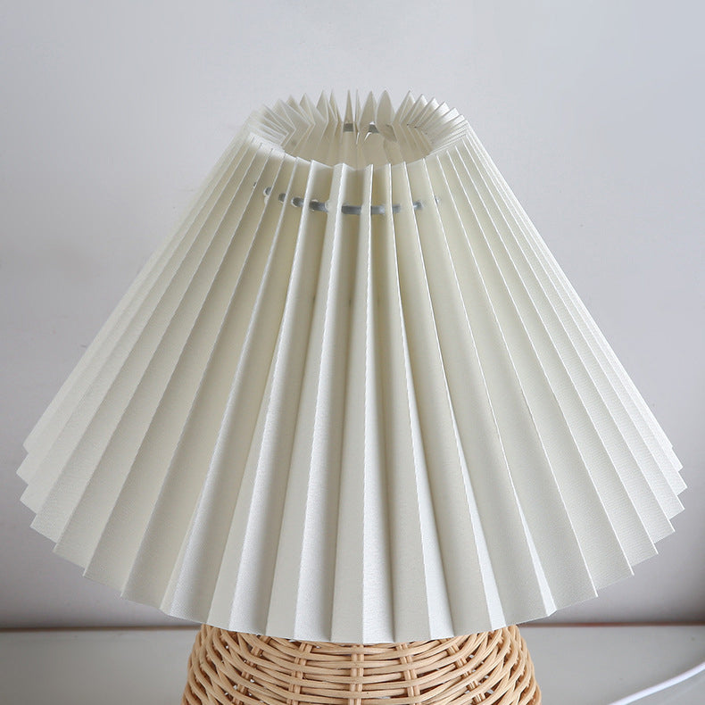 Lampa stołowa led podstawa rattanowa pleciona abażur plisowany