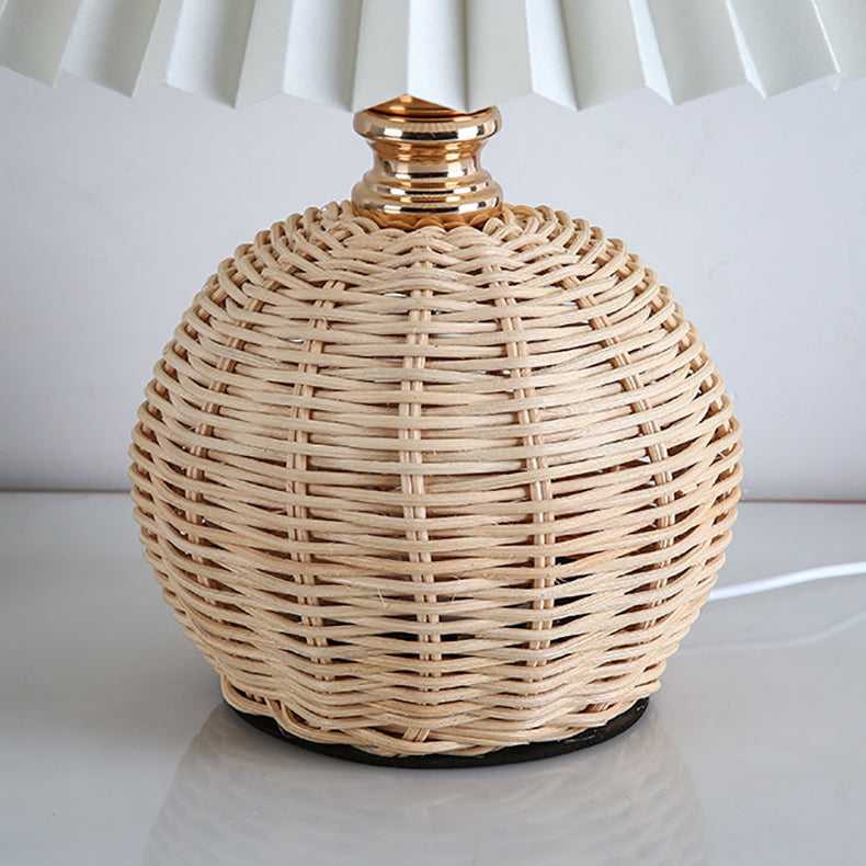 Lampa stołowa led podstawa rattanowa pleciona abażur plisowany