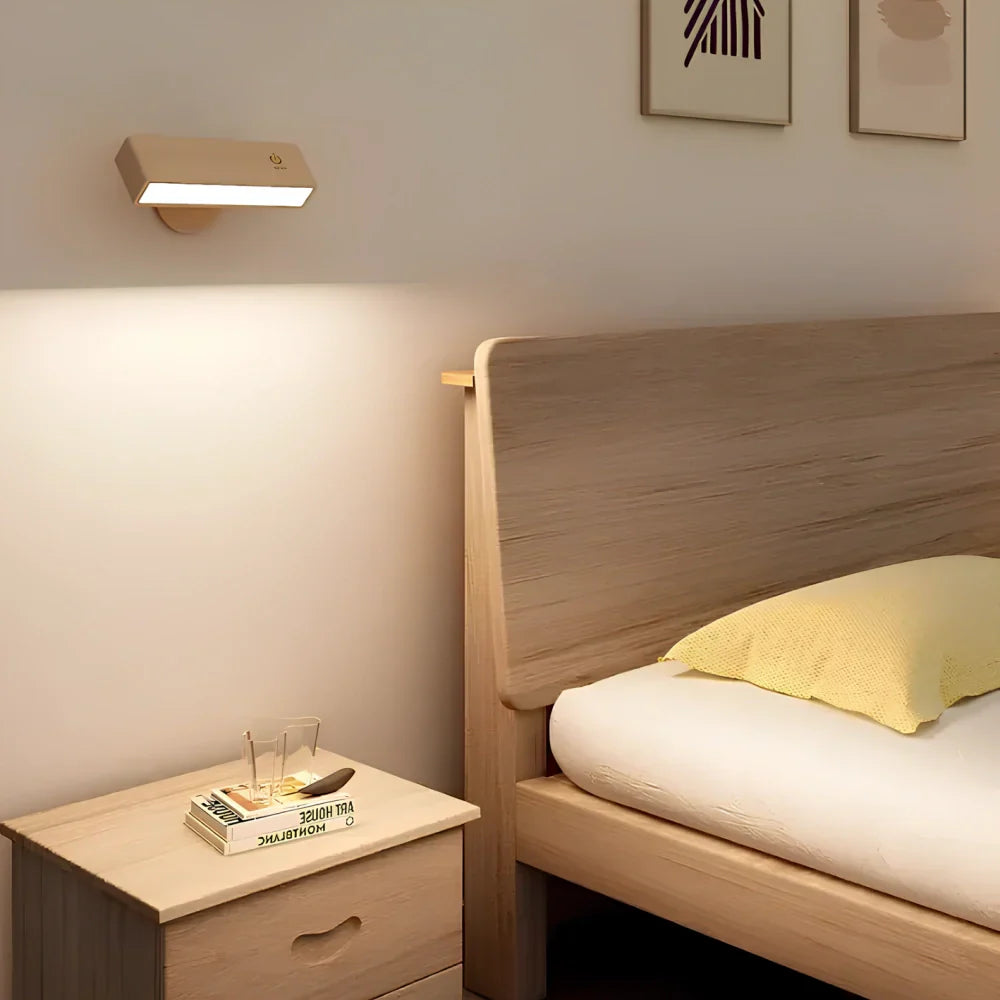 Funkcjonalna obrotowa lampa ścienna - łatwa do przyklejenia