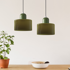 Wydłużona lampa wisząca Halo o smukłym, nowoczesnym designie