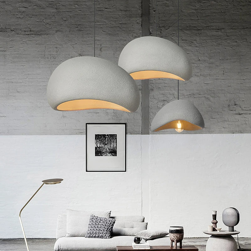 Minimalistyczna lampa sufitowa w stylu japandi
