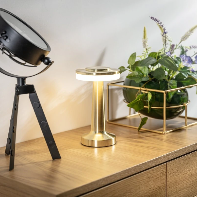 Klasyczny elegancka bezprzewodowa lampa stołowa