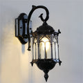 Antyczna lampa ścienna tradycyjna do oświetlenia wnętrz
