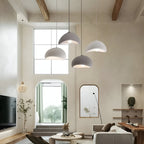 Minimalistyczna lampa sufitowa w stylu japandi