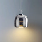 Vintage bursztynowa lampa wisząca ze złotymi detalami – ciepłe światło