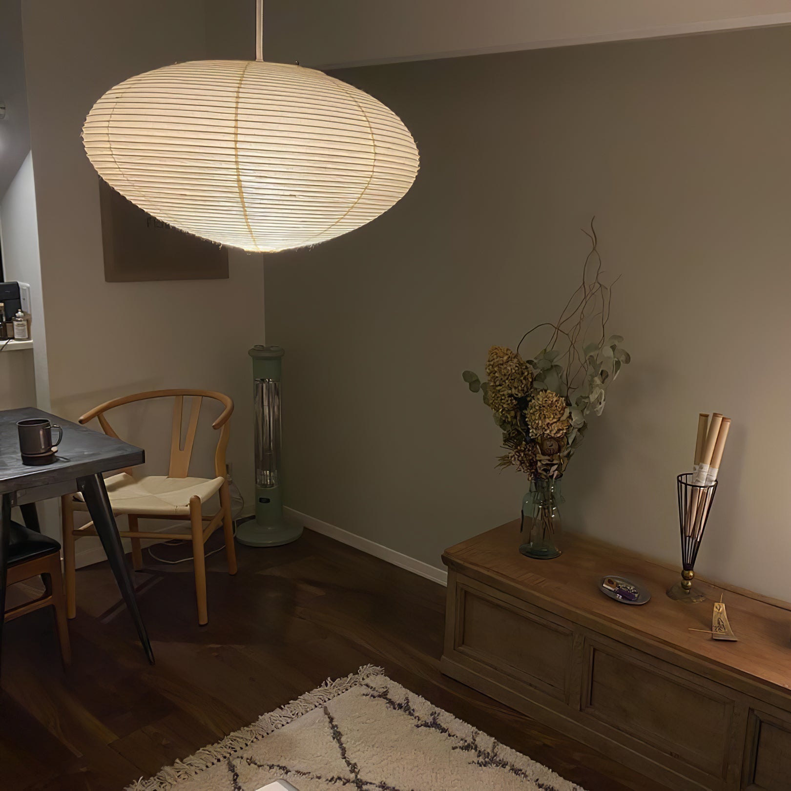 Stylowa Designerska Biała Designerska lampa wisząca Japandi do salonu i jadalni