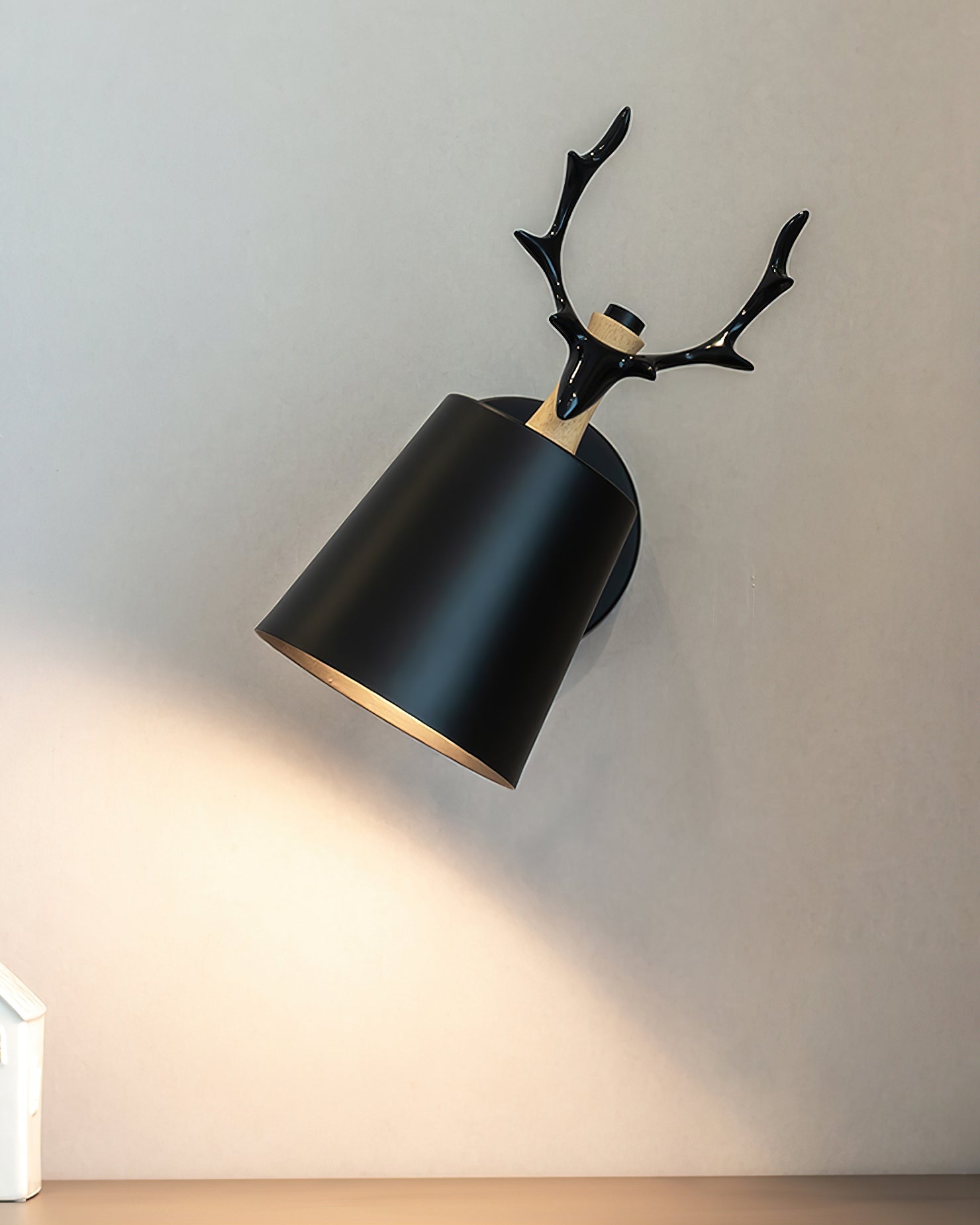 Kinkiet Antler