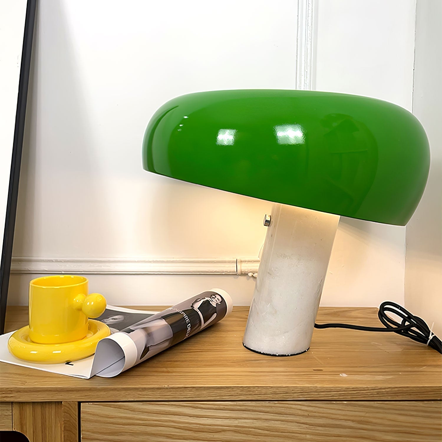Marmurowa Lampa Stołowa – Subtelne Oświetlenie Dekoracyjne do Wnętrz