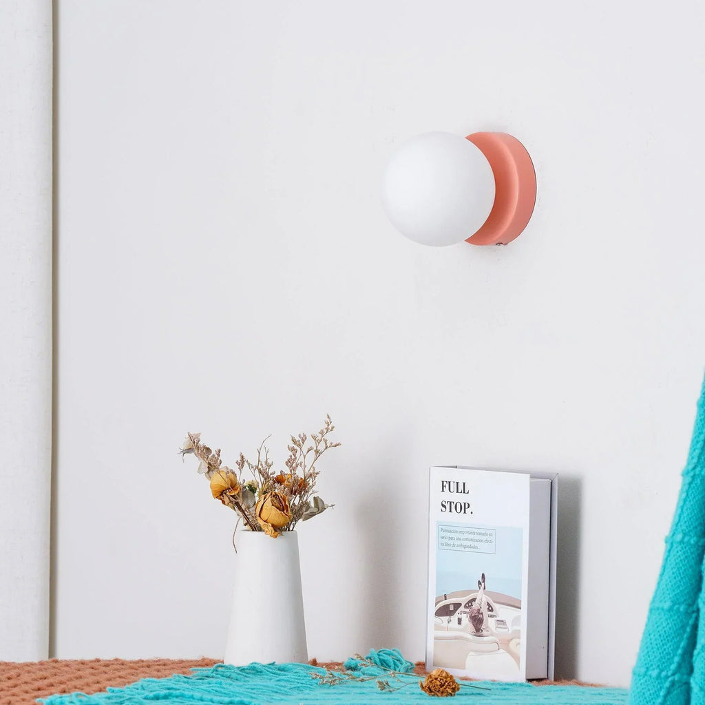 Minimalistyczna skandynawska okrągła szklana lampa ścienna