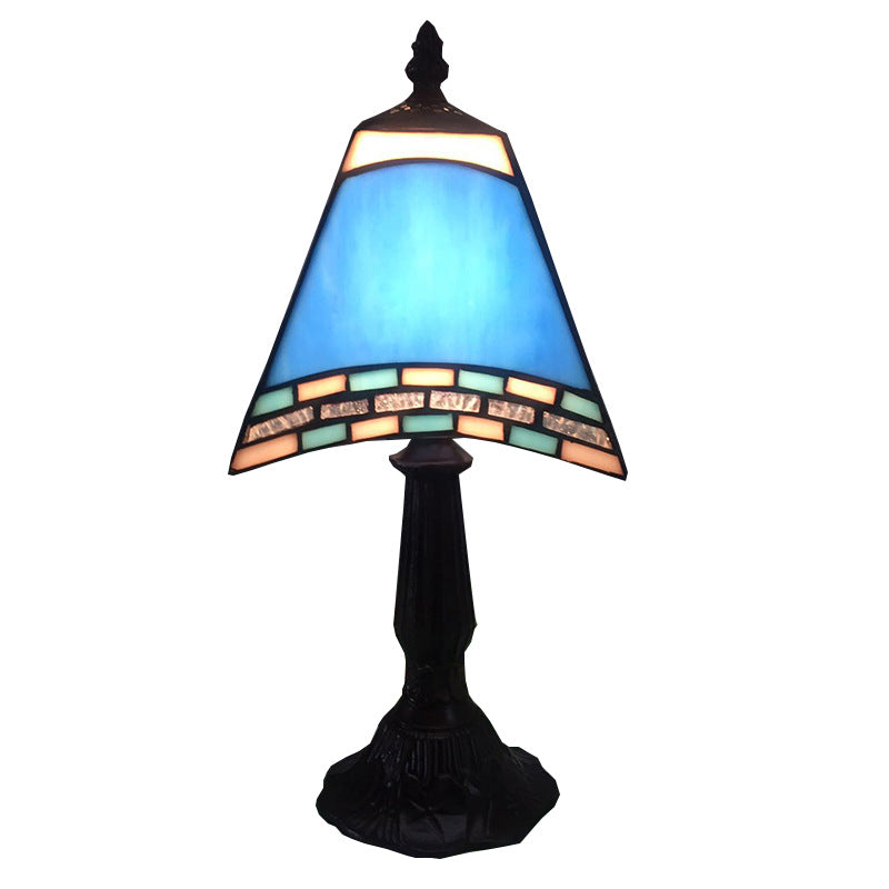 Nocna lampka w kolorze morskim z szklanym kloszem