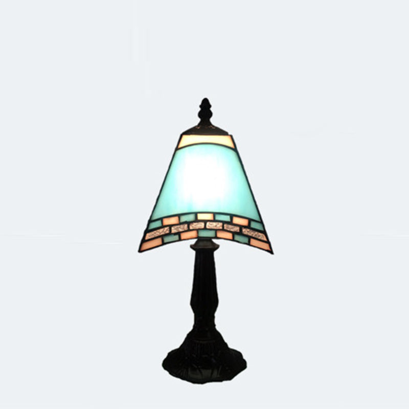 Nocna lampka w kolorze morskim z szklanym kloszem