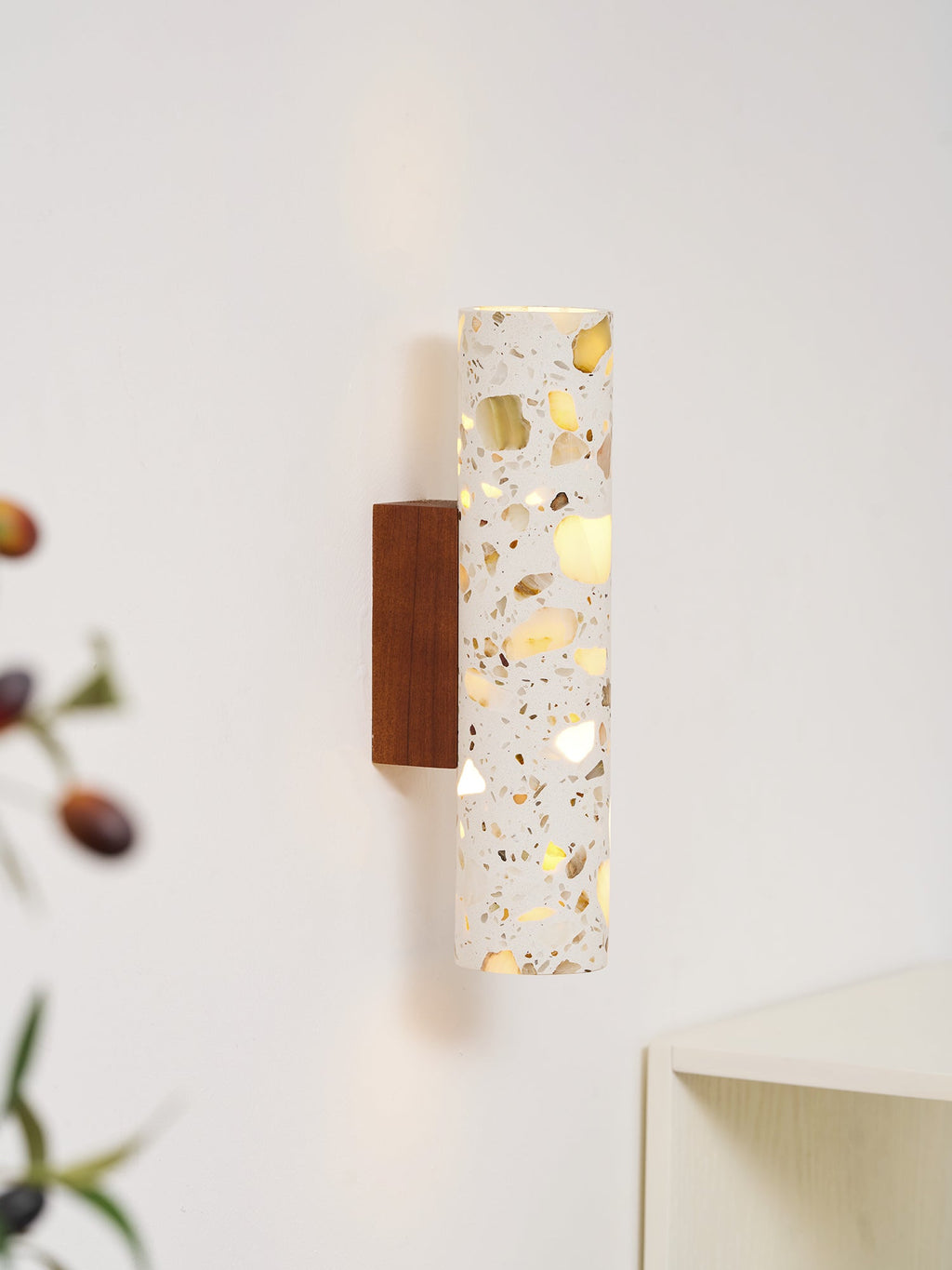Cylindryczna nowoczesna lampa ścienna