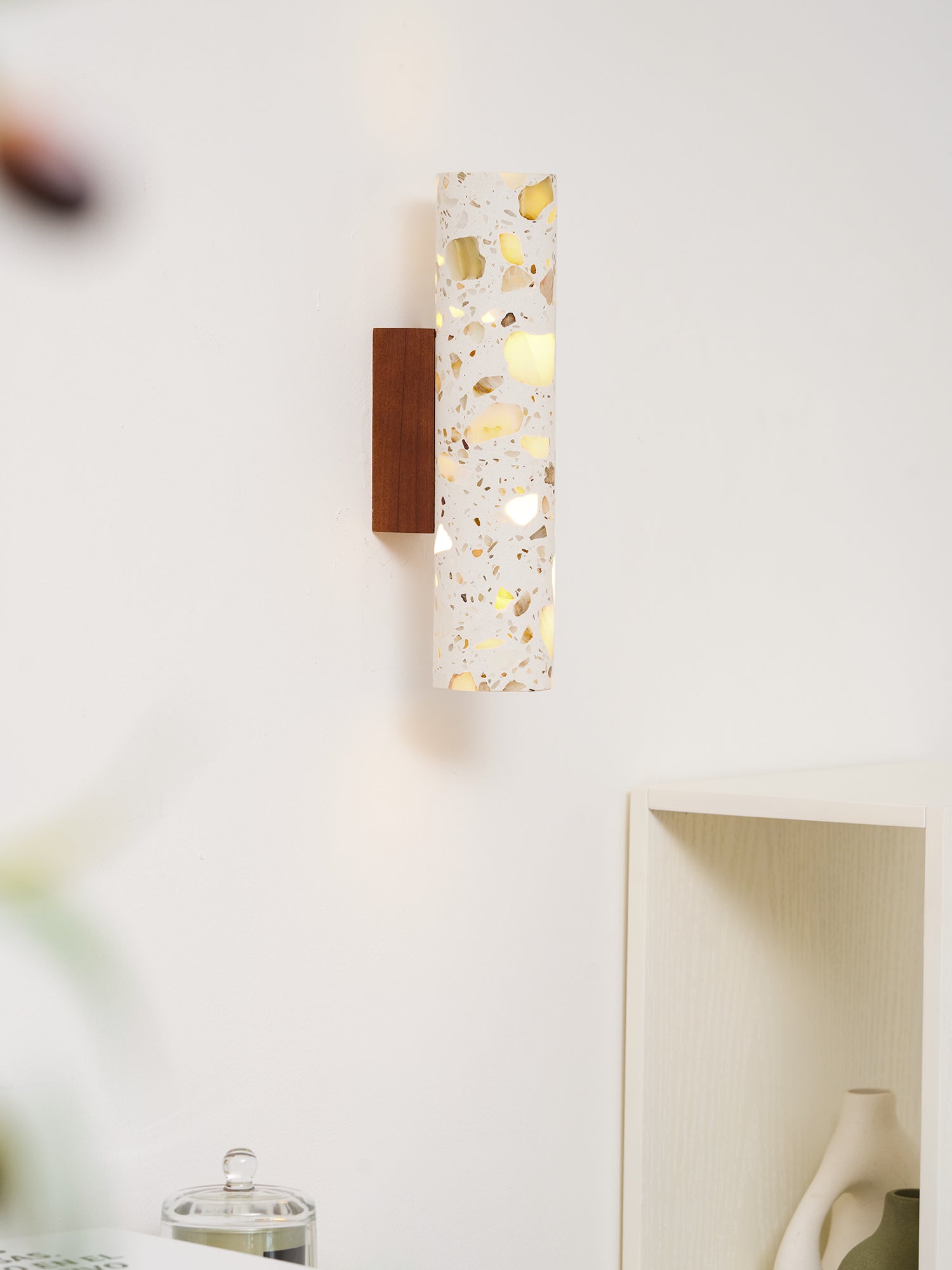 Cylindryczna nowoczesna lampa ścienna