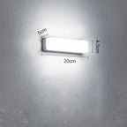 Nowoczesna lampa LED do lusterka kosmetycznego
