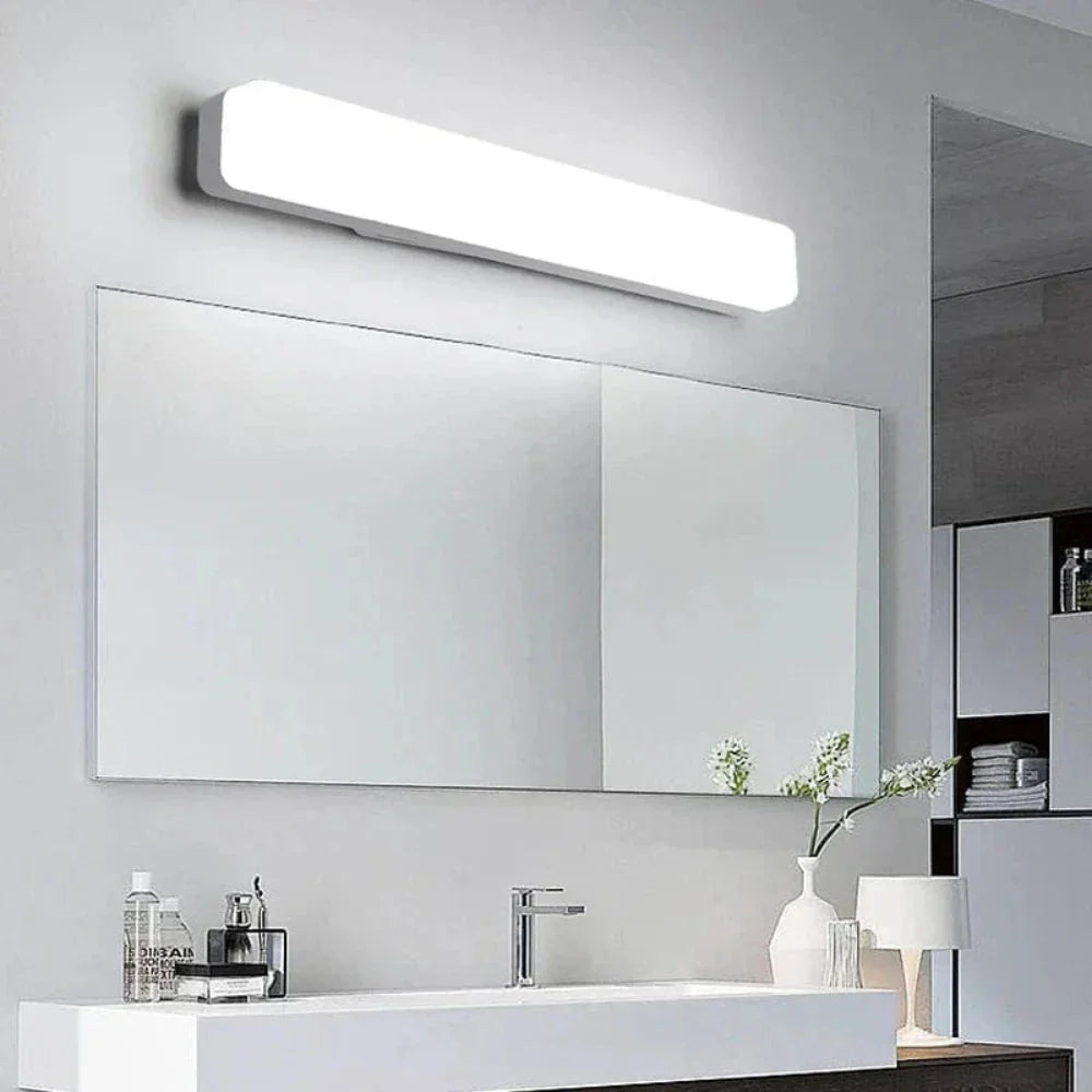 Nowoczesna lampa LED do lusterka kosmetycznego