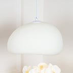 Lampa wisząca w kształcie chmury