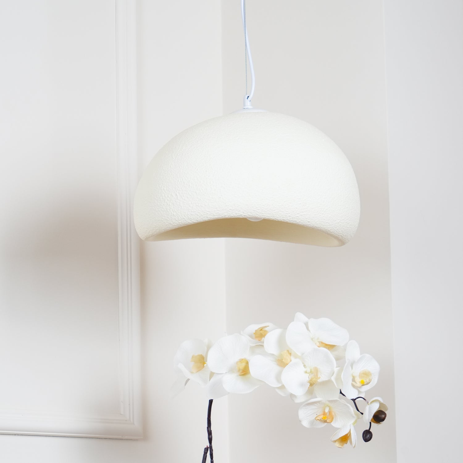 Lampa wisząca w kształcie chmury