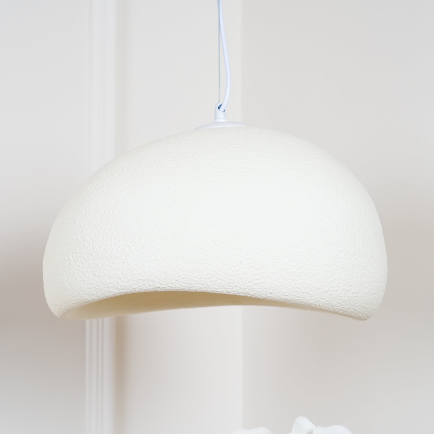 Lampa wisząca w kształcie chmury