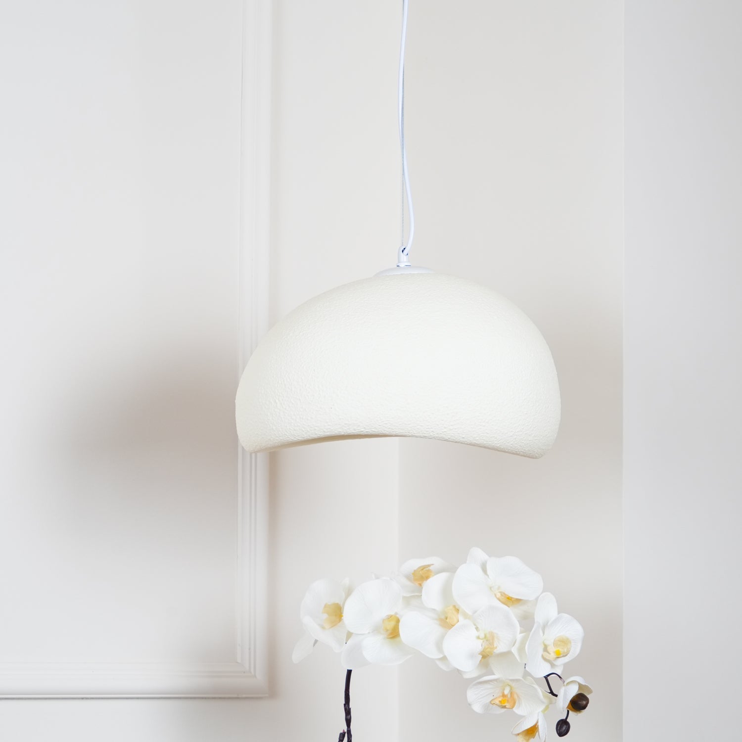 Lampa wisząca w kształcie chmury