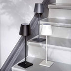Nowoczesna LED lampka stołowa z dotykowym sterowaniem