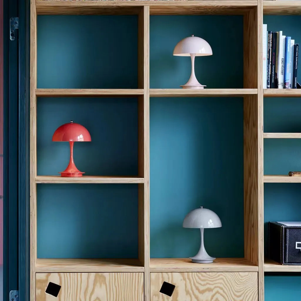 Elegancka bezprzewodowa lampa stołowa LED z regulowanym światłem