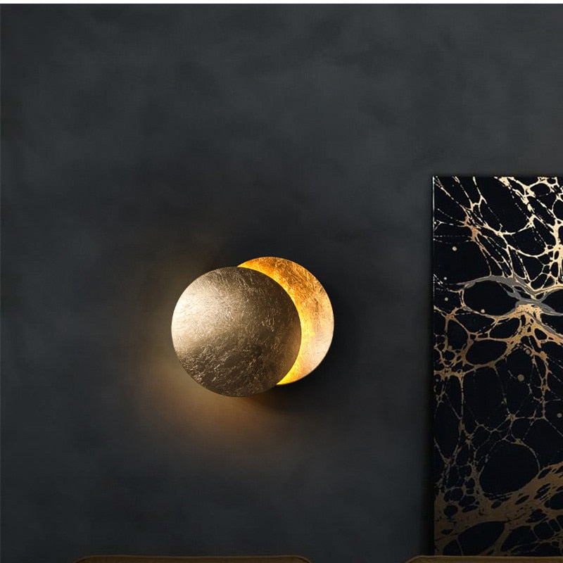 Kinkiet LED Eclipse z ciepłym światłem