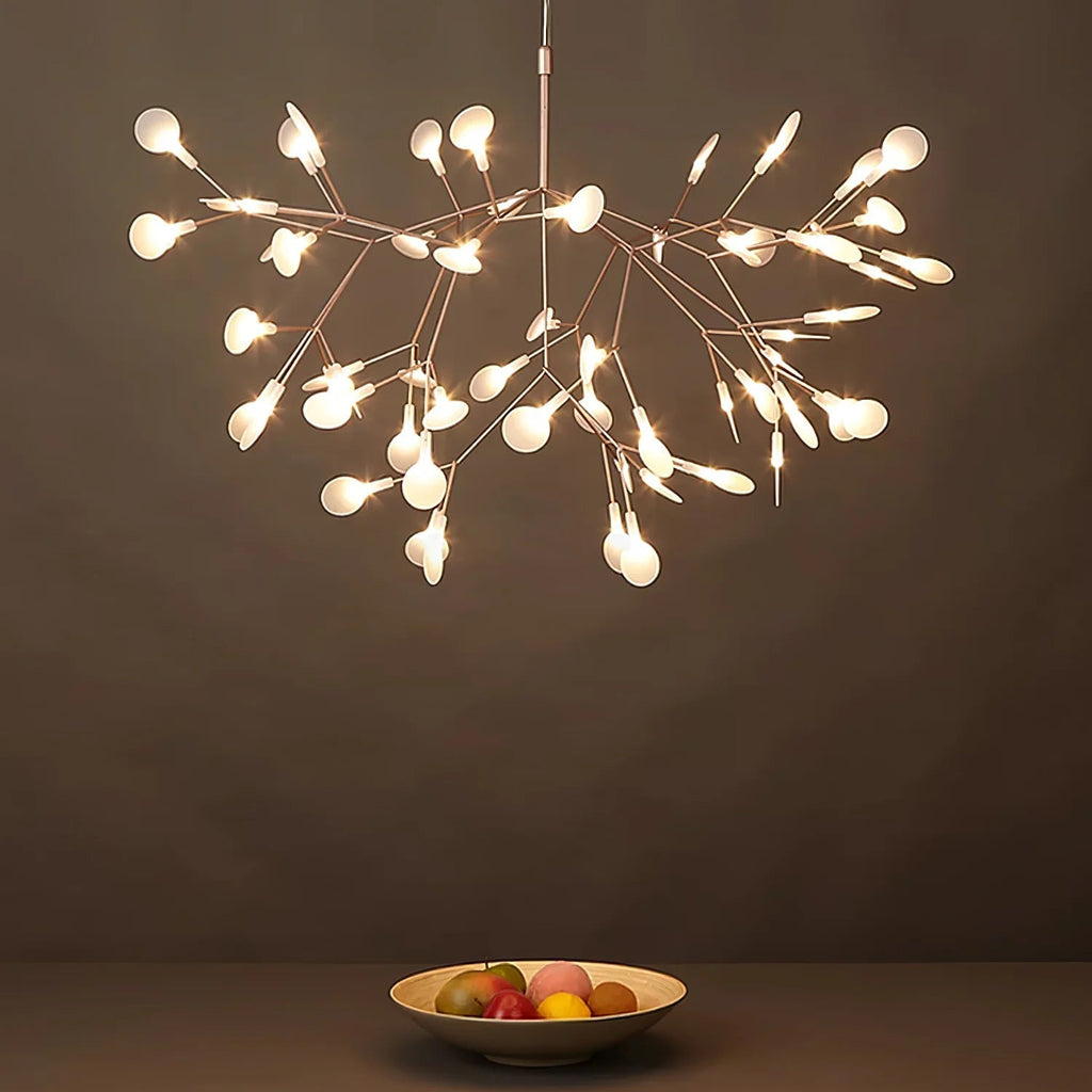 Lampy sufitowe w stylu Firefly – nowoczesny żyrandol typu Sputnik