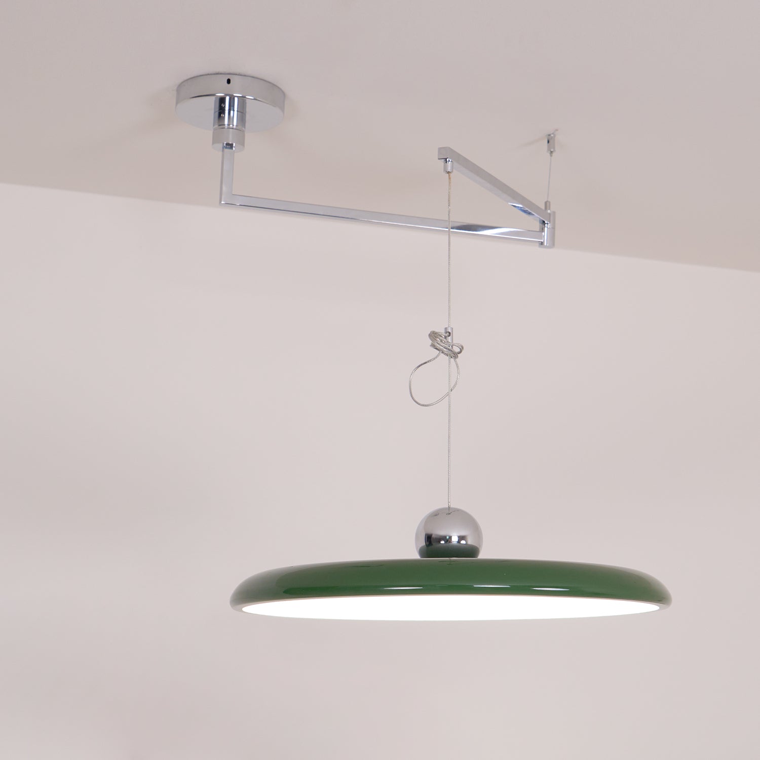 Smukła lampa wisząca LED do wnętrz regulowana wysokość