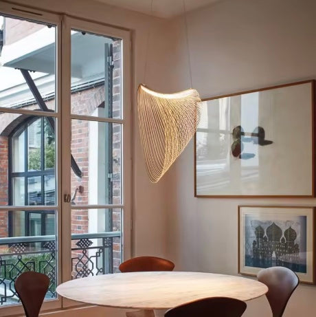 Lampa sufitowa w stylu rustykalnym do przytulnych wnętrz