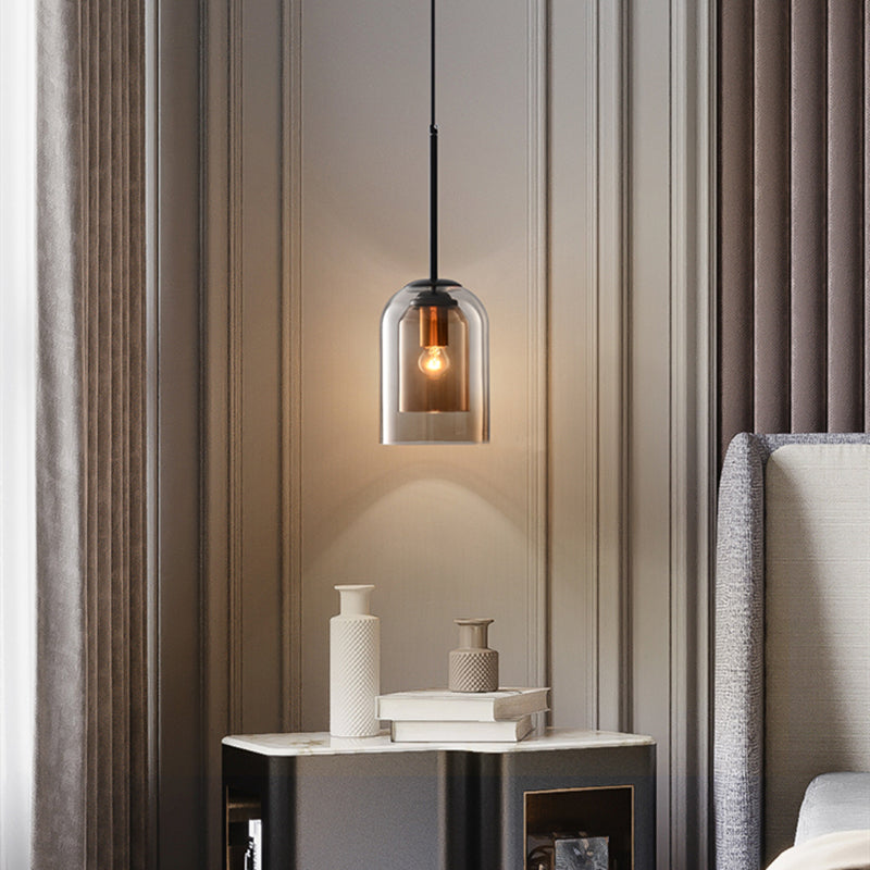 Designerskie lampy sufitowe – lampa wisząca z podwójnym kloszem w stylu mid-century