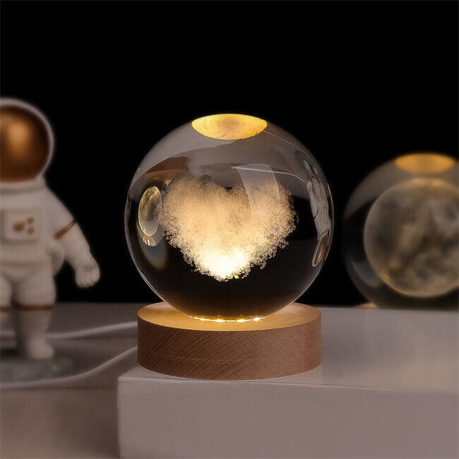 Świecąca kryształowa 3D kula planetarna kosmiczna