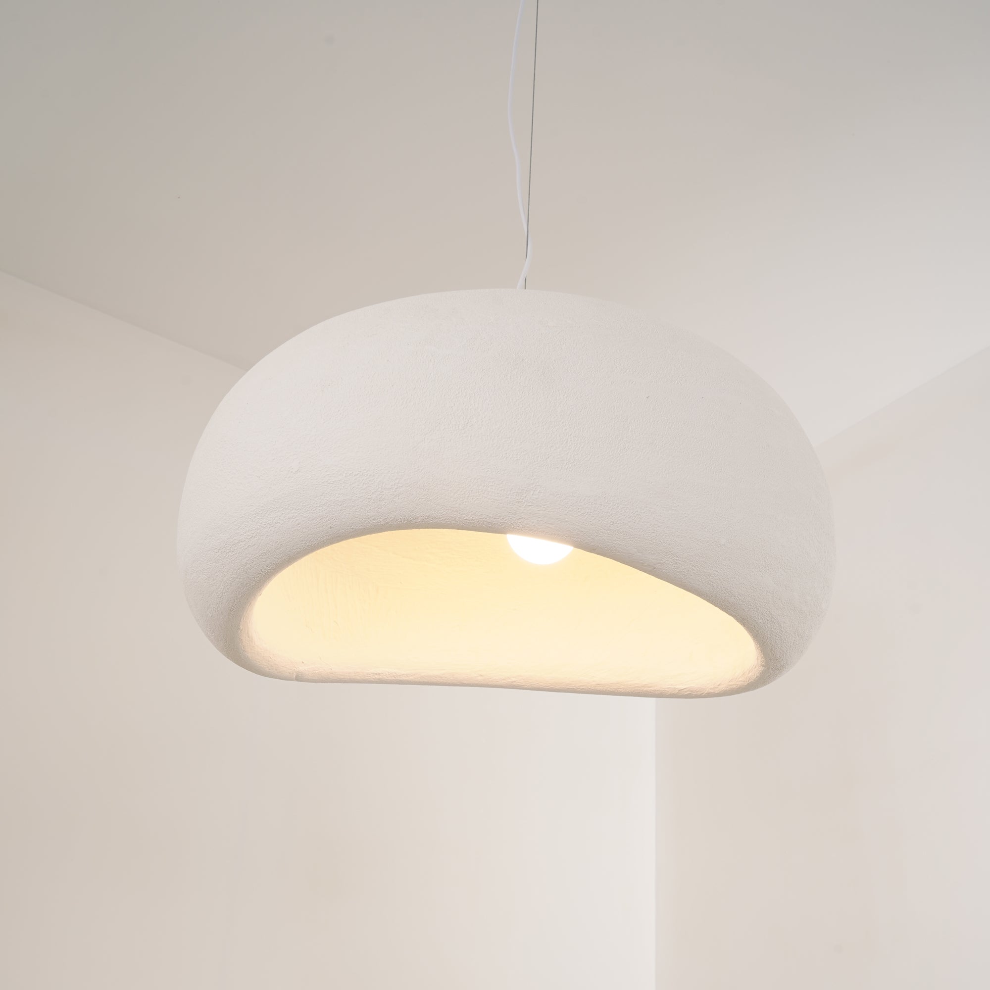 Lampa wisząca w kształcie chmury