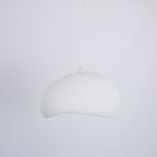Lampa wisząca w kształcie chmury