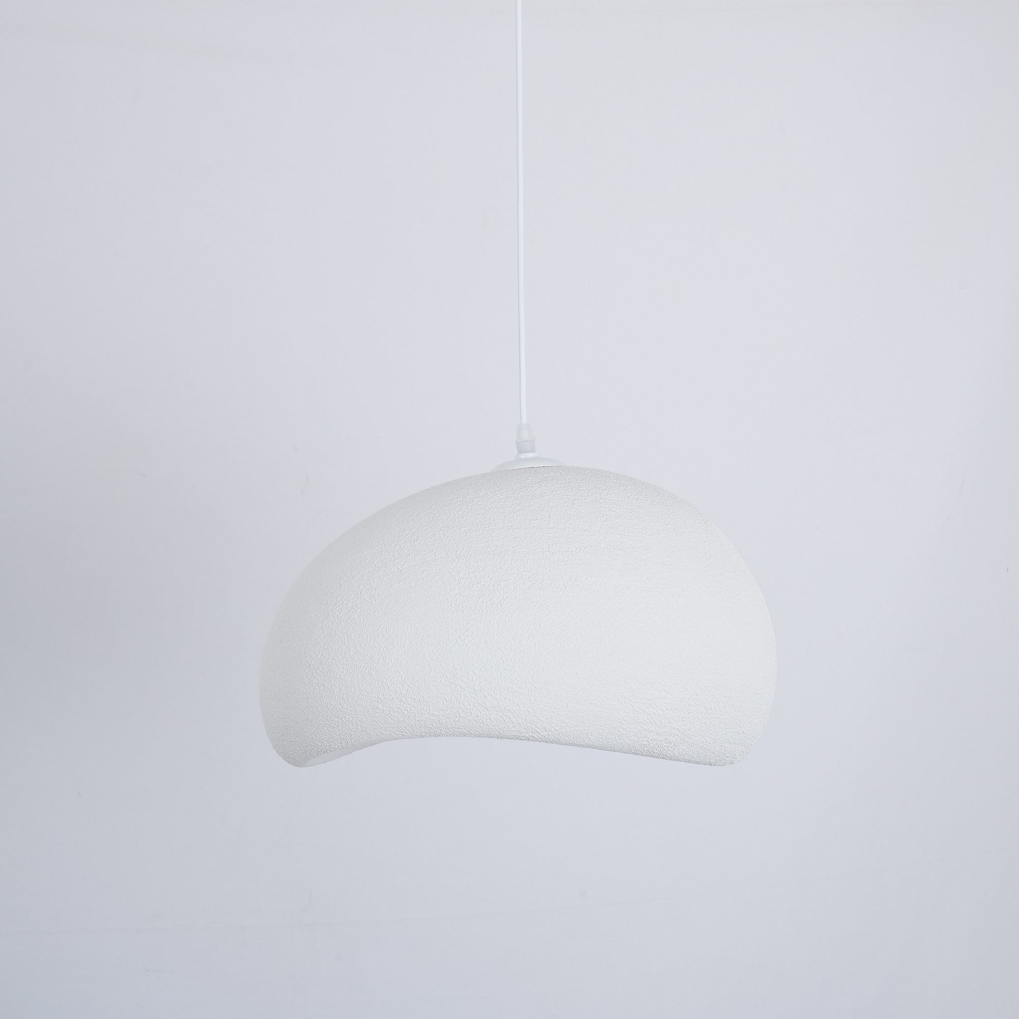 Lampa wisząca w kształcie chmury