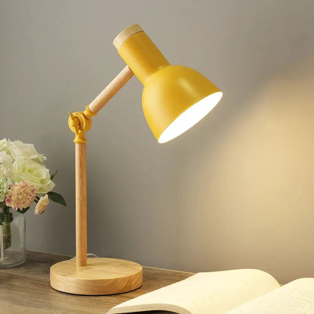 Kompaktowa regulowana lampa biurkowa