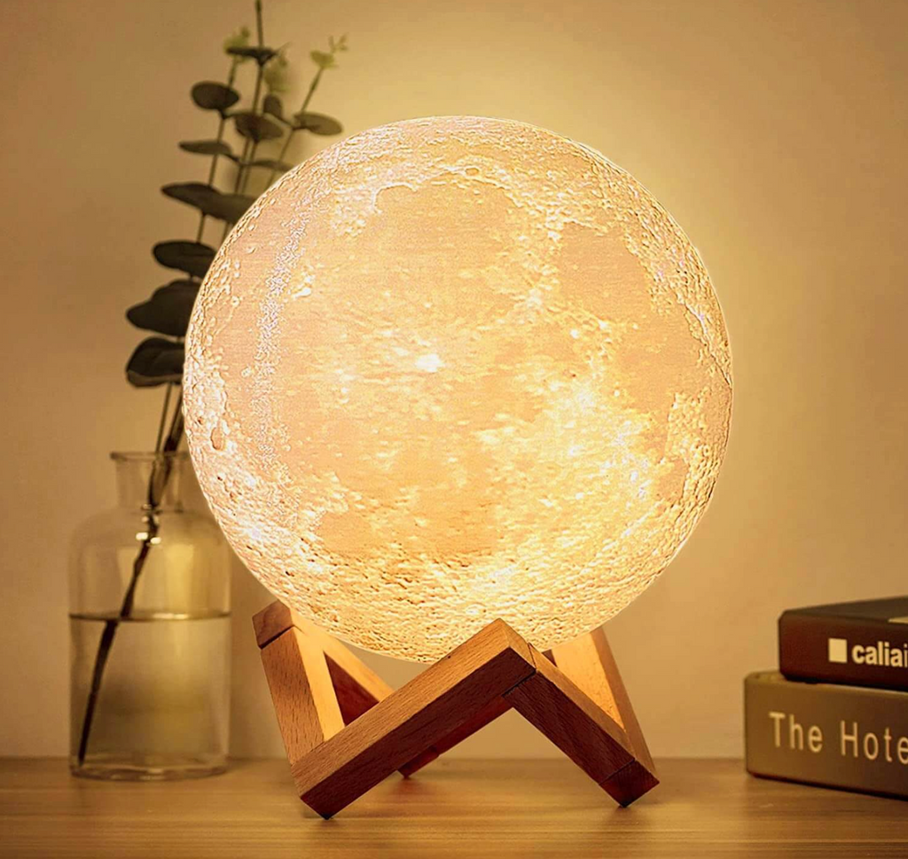 Lampa 3D z funkcją nocnego światła księżycowego, zmieniająca barwę, z regulacją jasności i pilotem