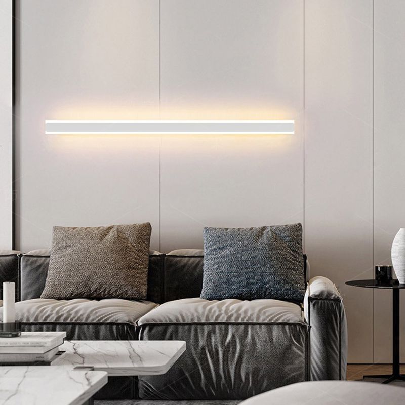 Minimalistyczna lampa ścienna LED o liniowym stylu do domu
