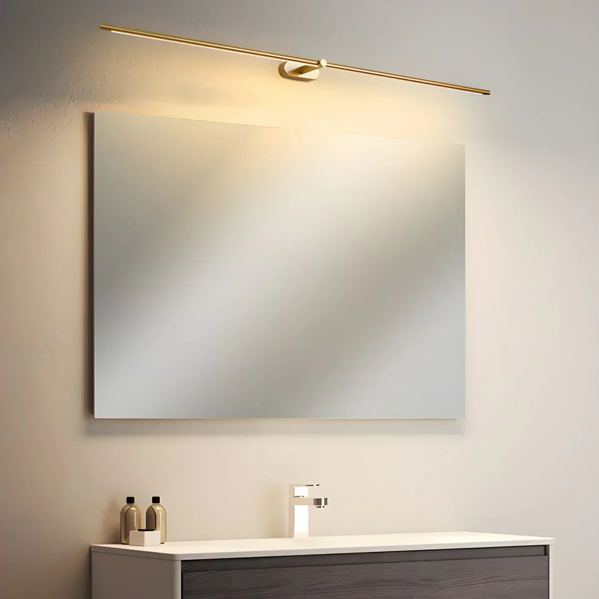 Minimalna smukła lampa ścienna LED do łazienki